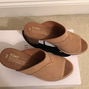 Toms sandal
